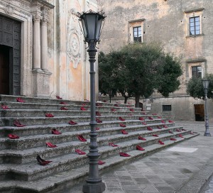 La scalinata della chiesa di San Domenico